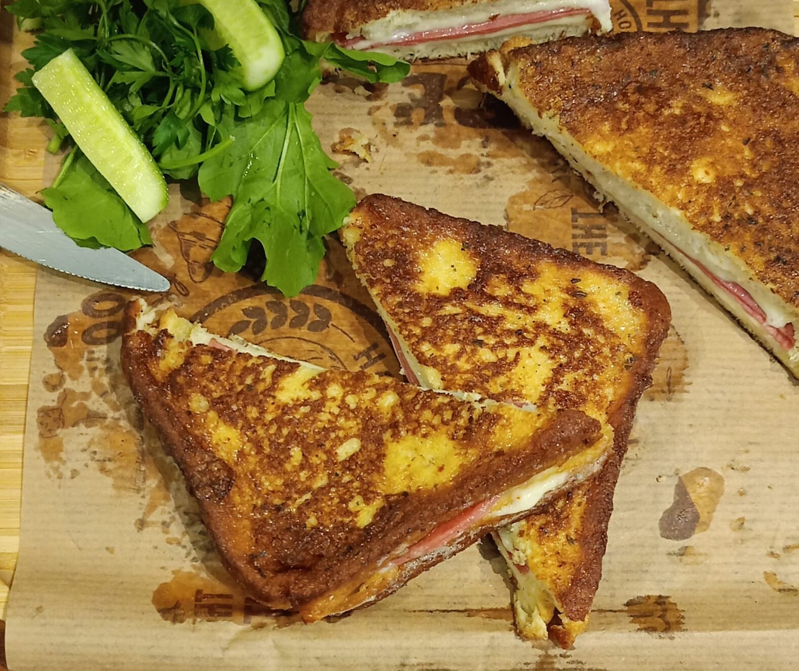 French (Sıcacık Blue Tost)